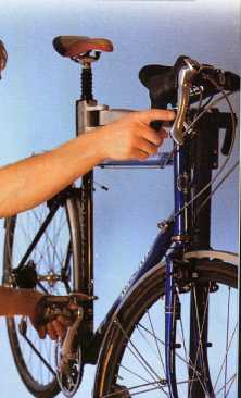 4. Run through the gears and make sure that they are properly adjusted. Gears that will not mesh properly after you change them can be distracting and, if you look down to see what is wrong, potentially dangerous. If the gears are correctly adjusted and the chain is still jumping, check for a stiff link.